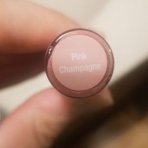 Pink champagne lipsense